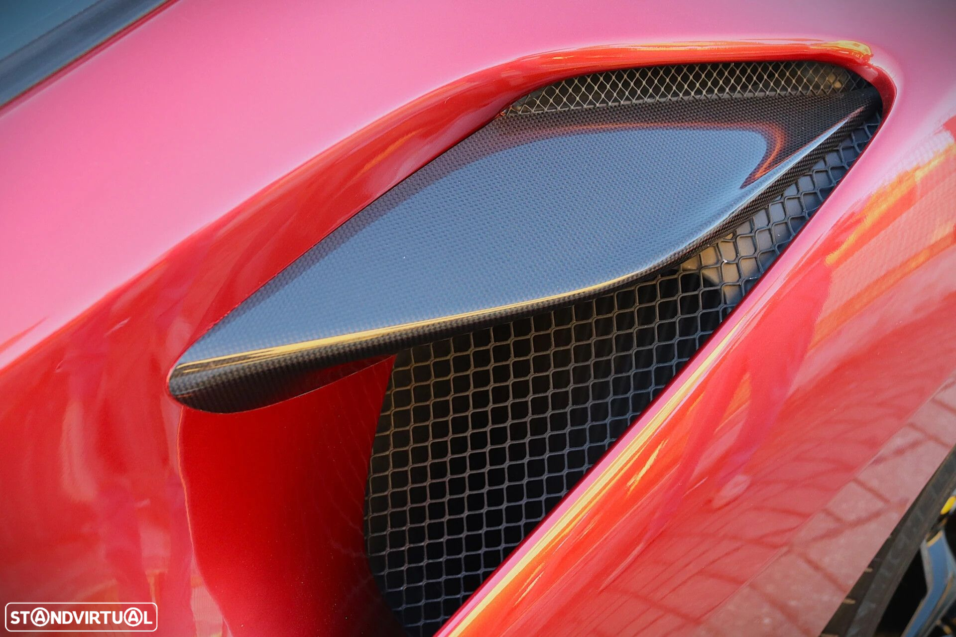 Ferrari F8 Tributo - 36