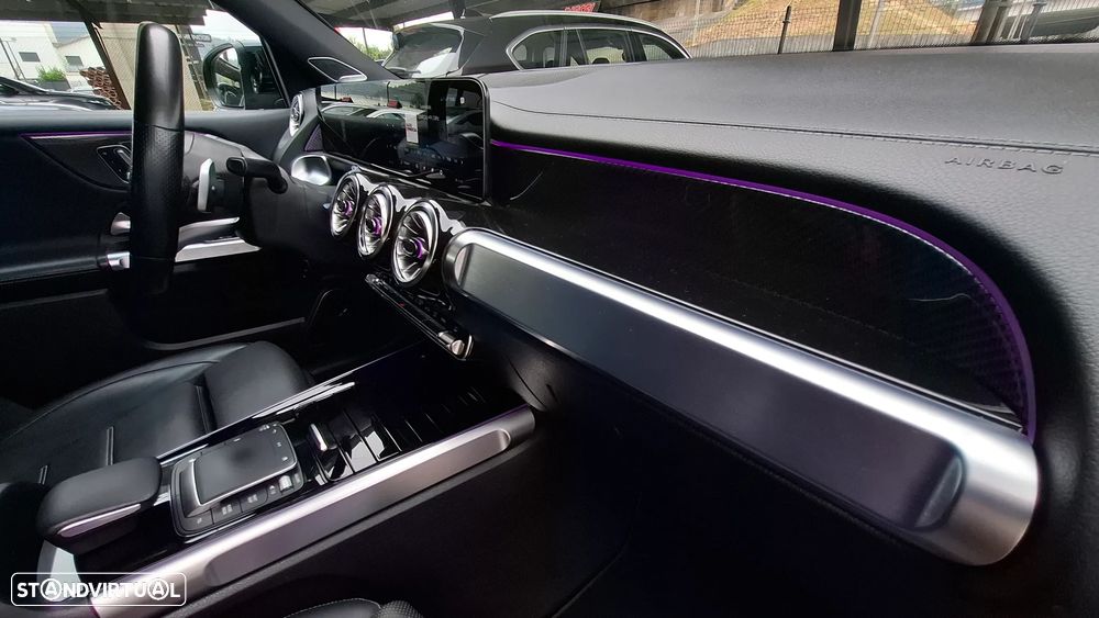 Mercedes-Benz GLB 200 d AMG Line - 30