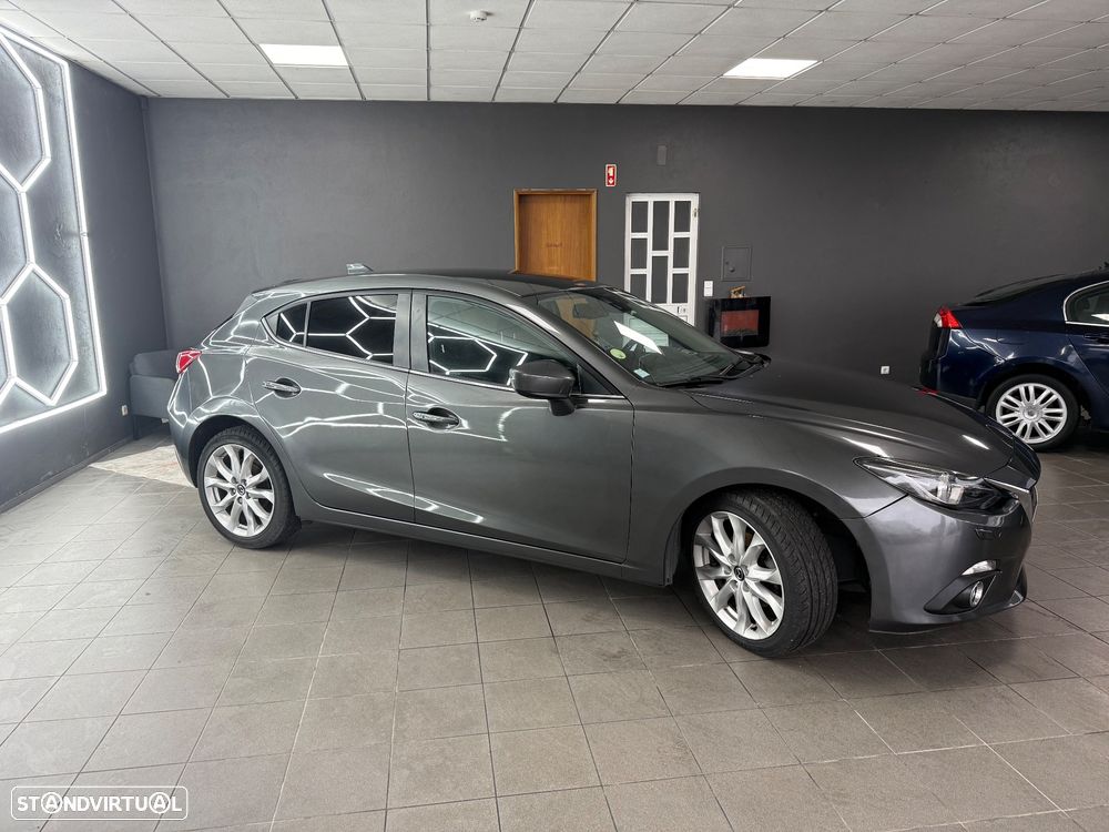 Mazda 3 Hatchback SKYACTIV-D 150 Auto Exclusive-Line - 4