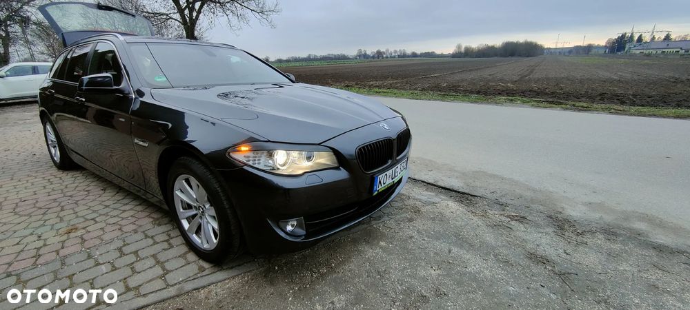 BMW Seria 5 - 32