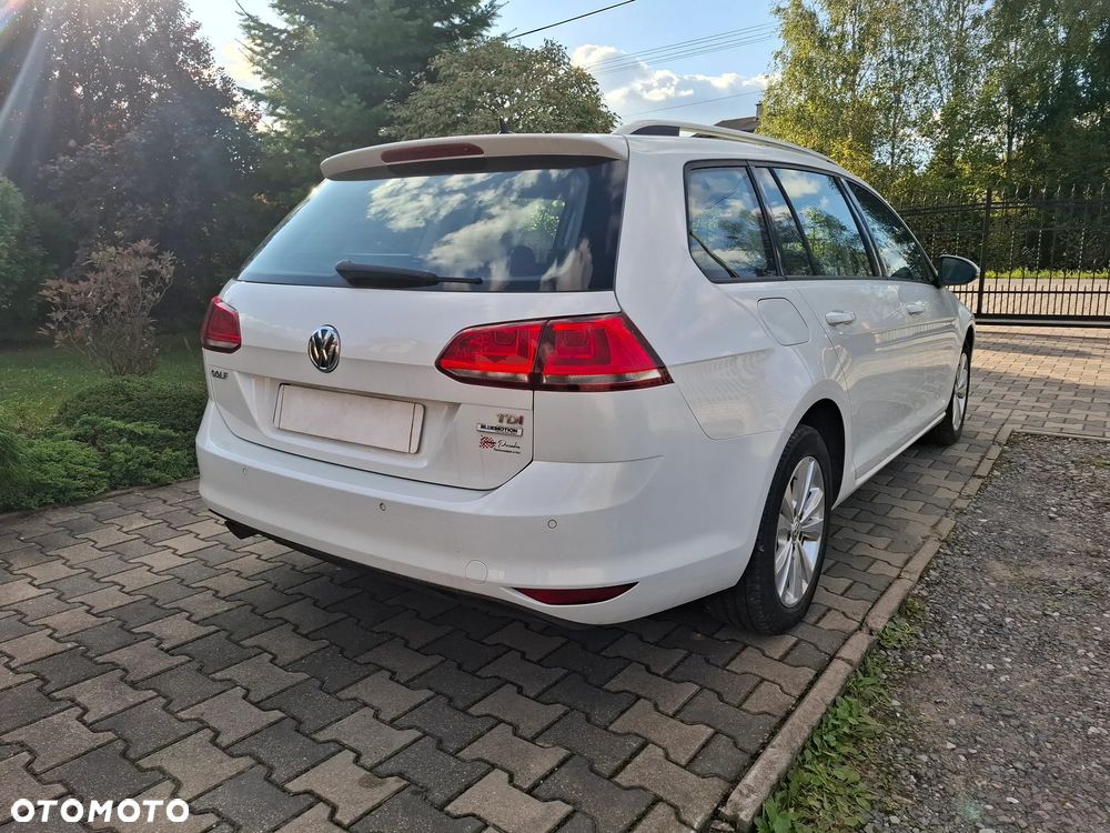 Volkswagen Golf - 6