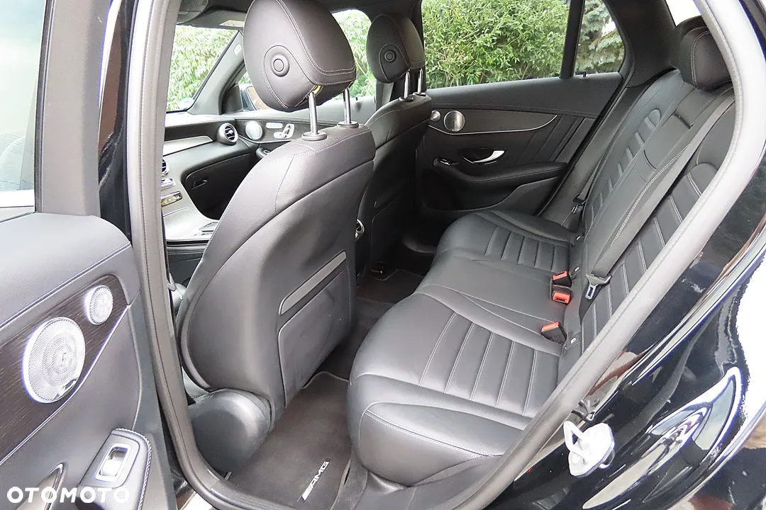 Mercedes-Benz GLC 300 d 4Matic 9G-TRONIC AMG Line - 26