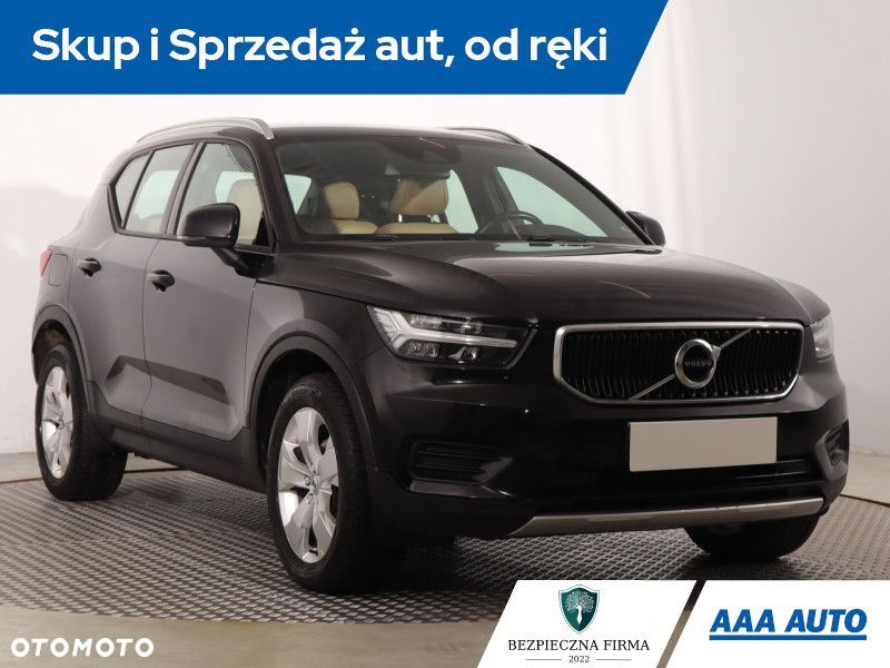 Volvo XC 40 - 3