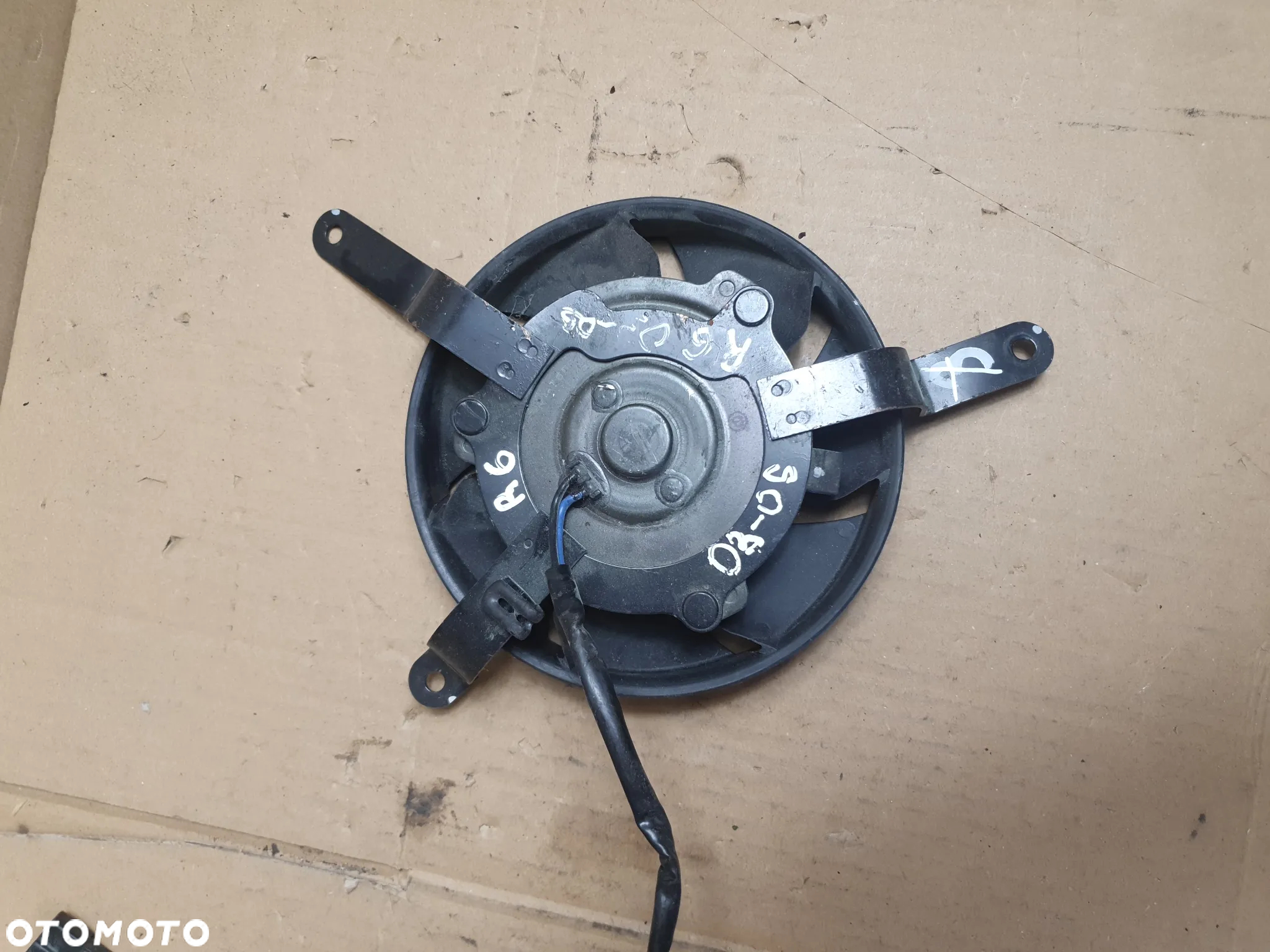 } Yamaha YZF-R6 600 RJ05 / RJ09 (2003 - 2004) Wentylator silniczek wentylatora chłodnicy - 3
