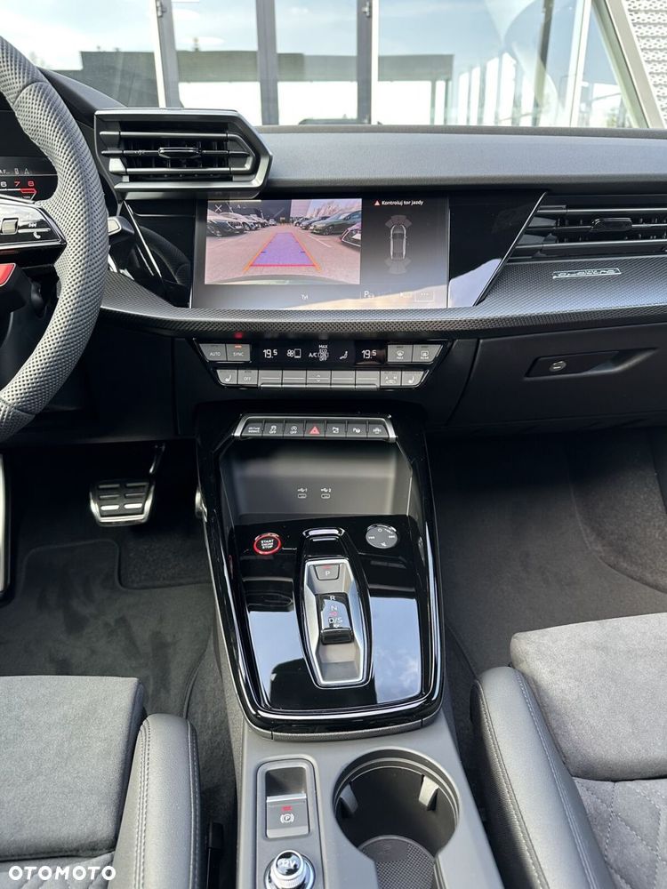 Audi RS3 Limousine - 19