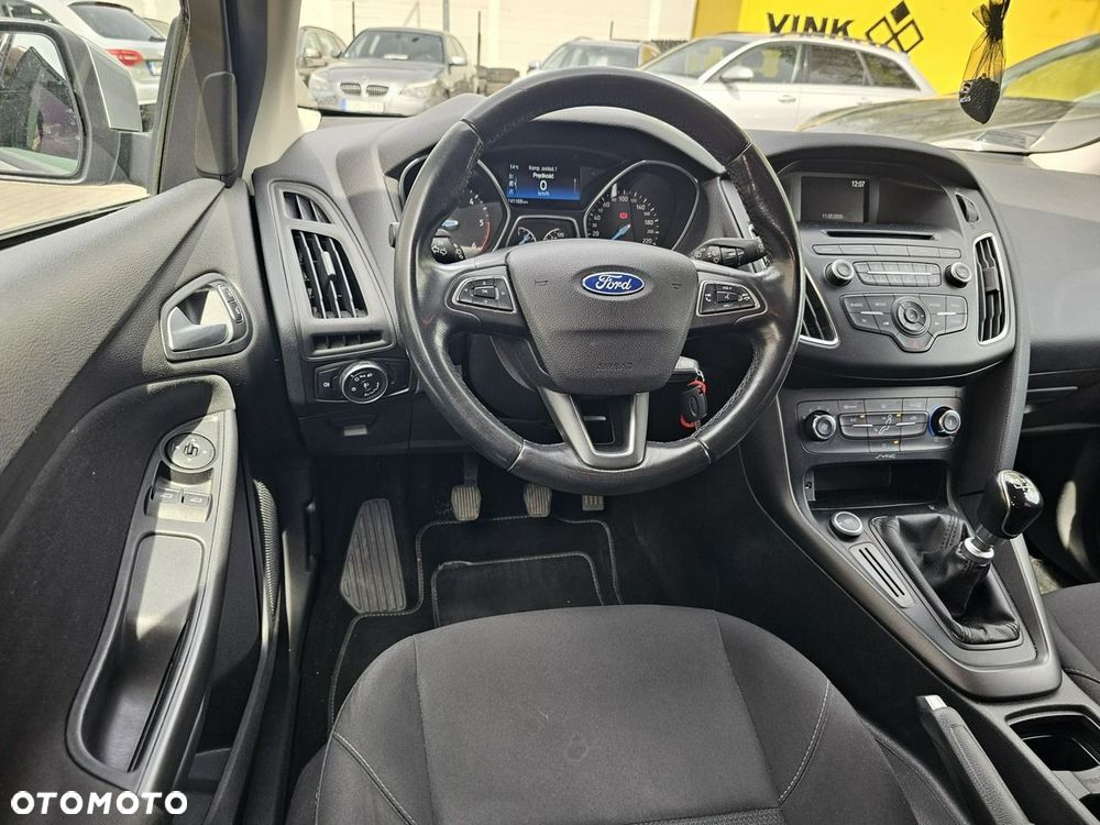 Ford Focus - 24