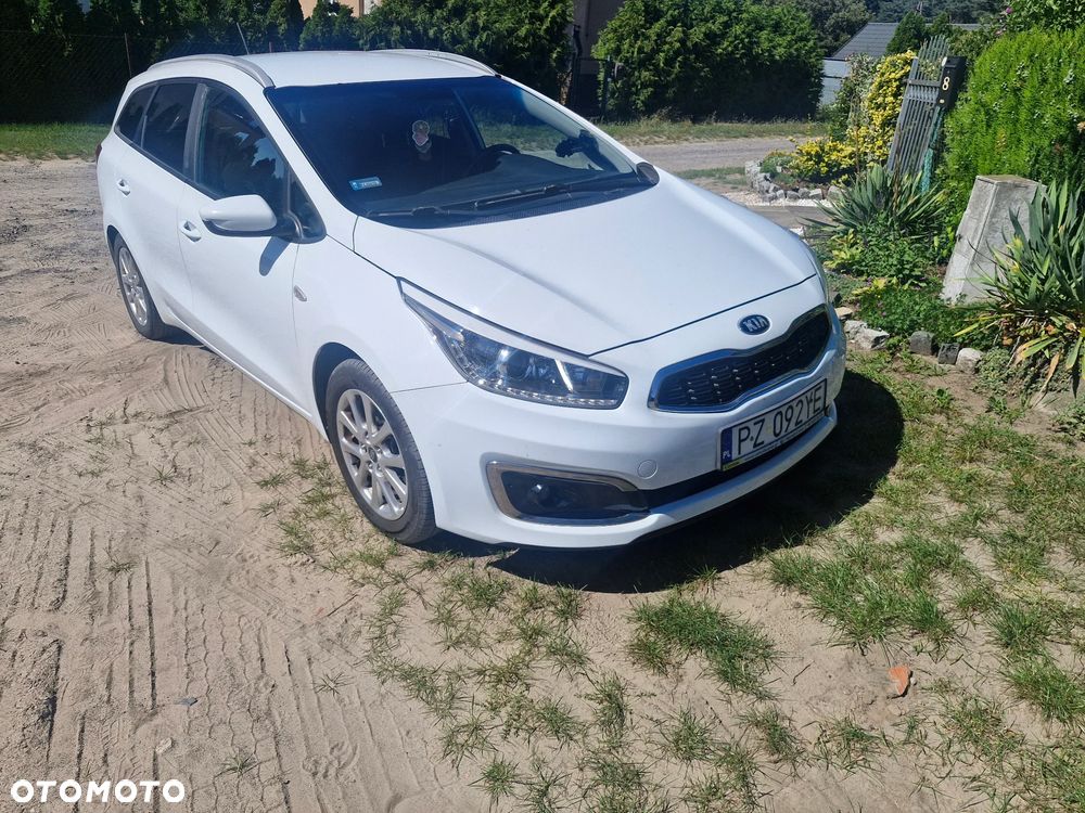 Kia Ceed - 1