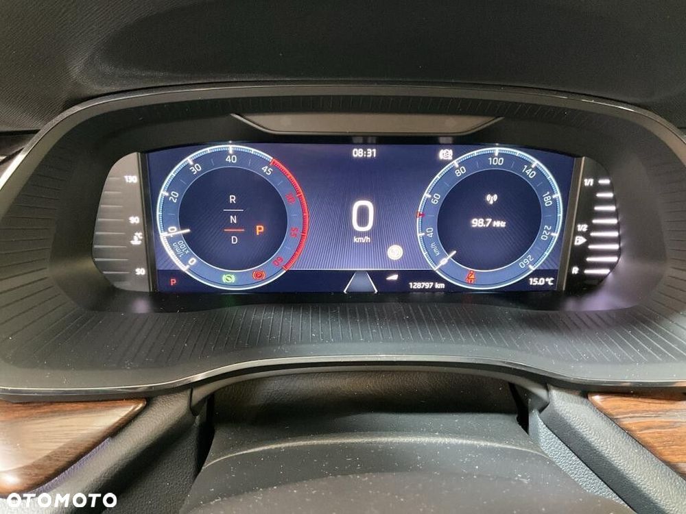 Skoda Octavia 2.0 TDI 4x4 Scout DSG - 11
