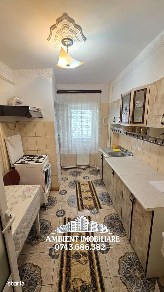 Apartament 3 camere, etaj 3, VASLUI - zona GARA — fotografia 3