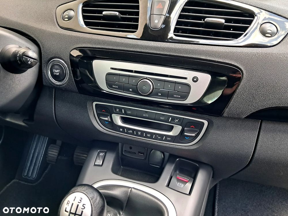 Renault Scenic Energy dCi 130 Start & Stop Bose Edition - 17