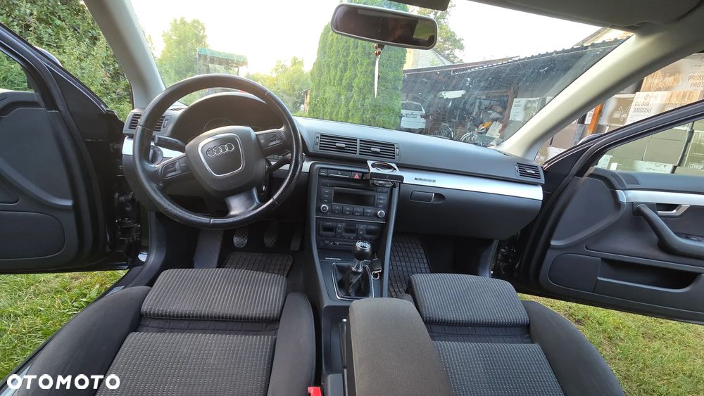 Audi A4 Avant 2.0 TDI DPF quattro - 15