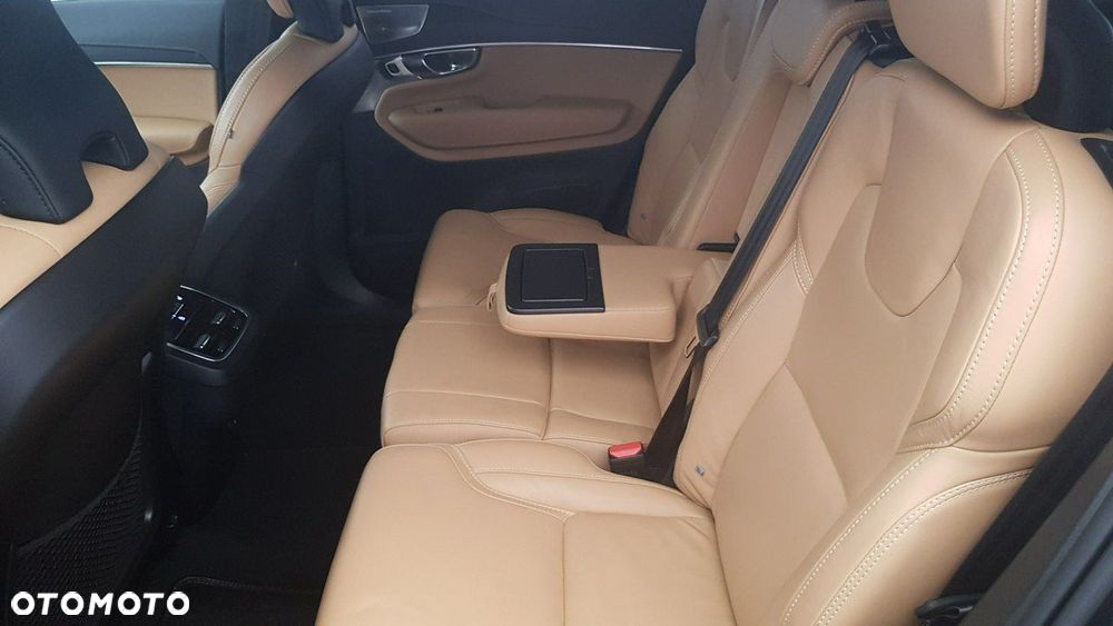 Volvo XC 90 - 15