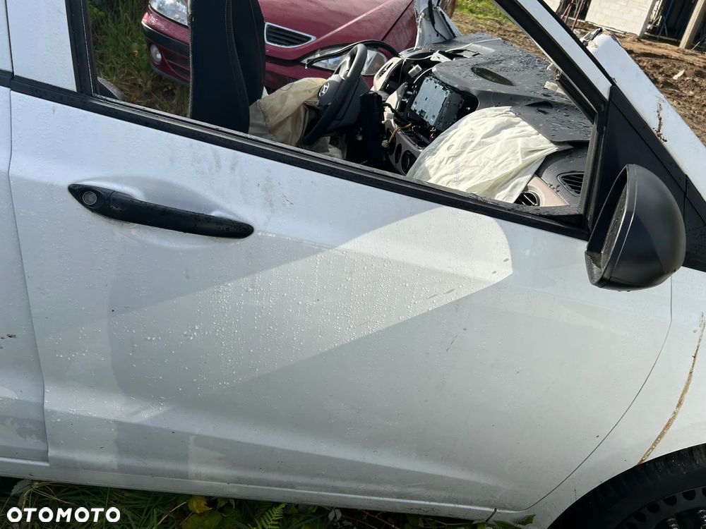 ZAMEK DRZWI PRAWY PRZÓD HYUNDAI I10 II - 1