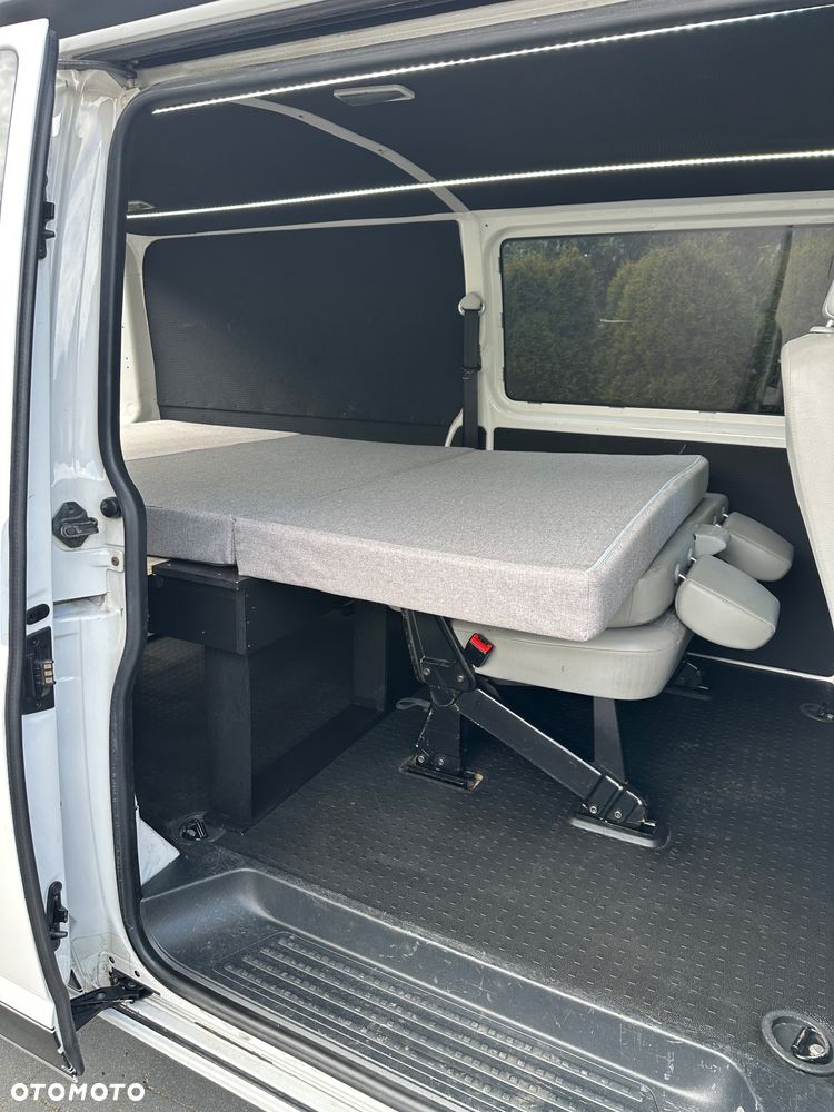 Volkswagen Transporter - 24