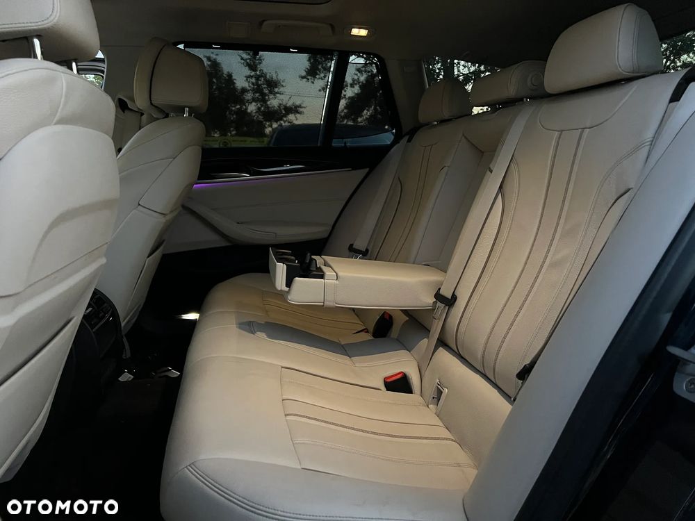 BMW Seria 5 - 26