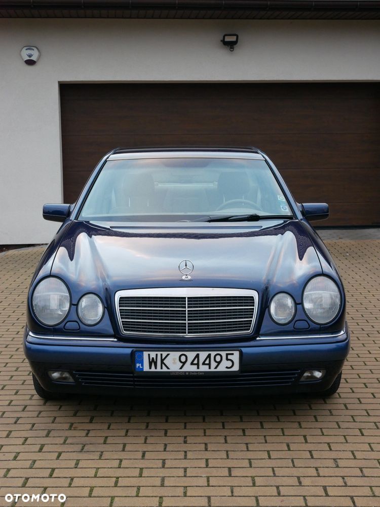 Mercedes-Benz Klasa E - 2