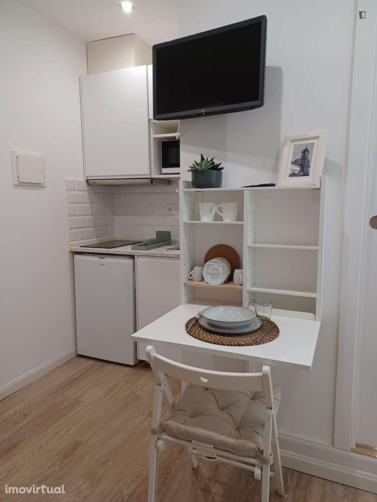 Estúdio - localizado em Baixa Coimbra - Grande imagem: 5/8