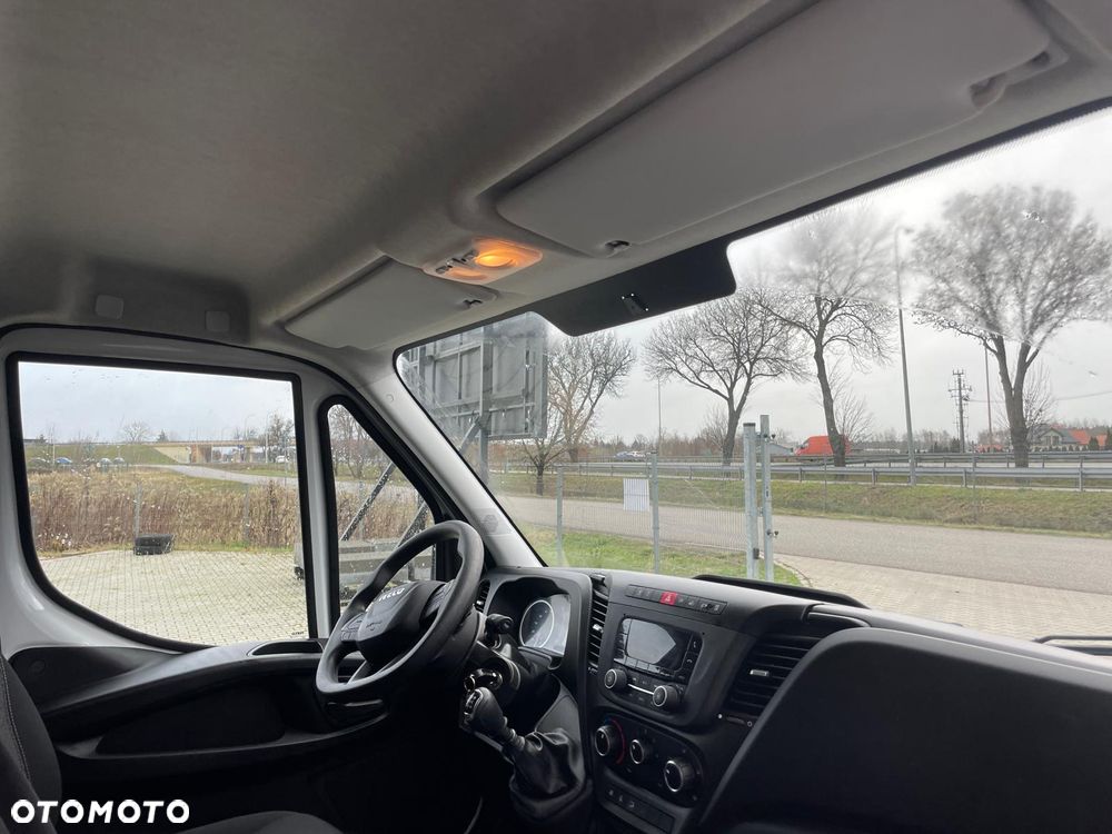 Iveco 35C16 Kontener 8EP Winda Bliźniaki - 2