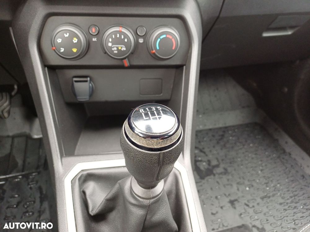 Dacia Logan TCe 90 MT5 Expression - 18