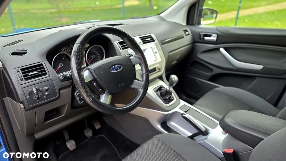 Ford Kuga - 5