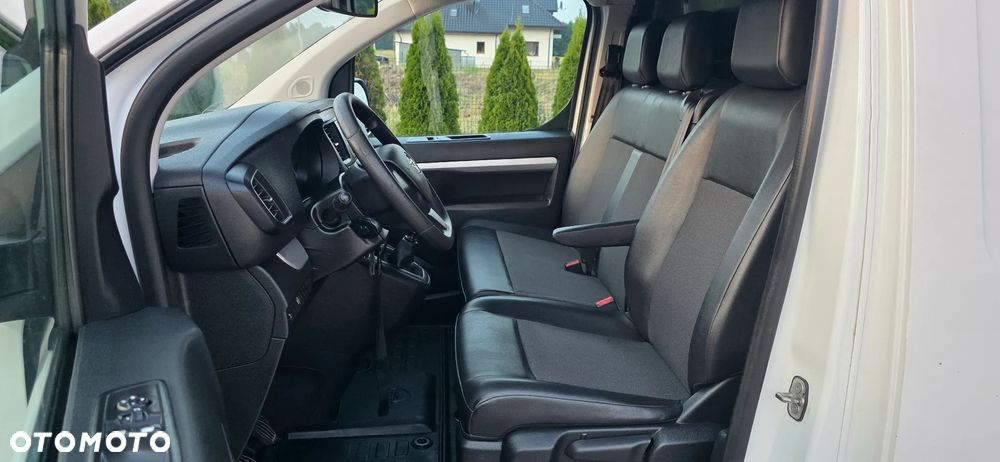 Opel Vivaro - 12
