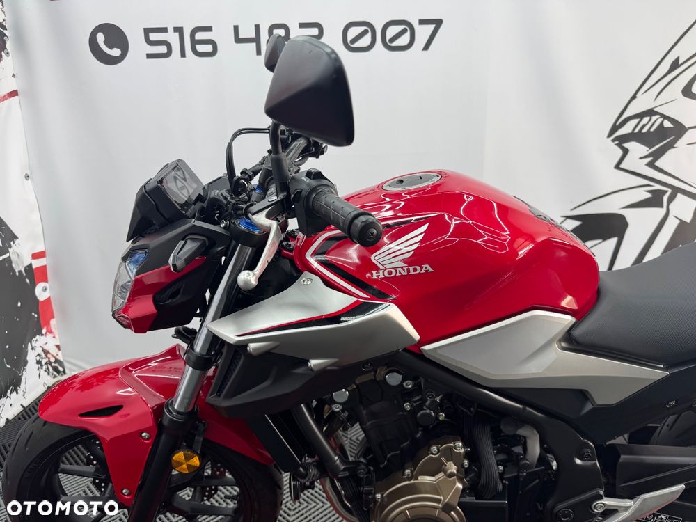 Honda CB - 12