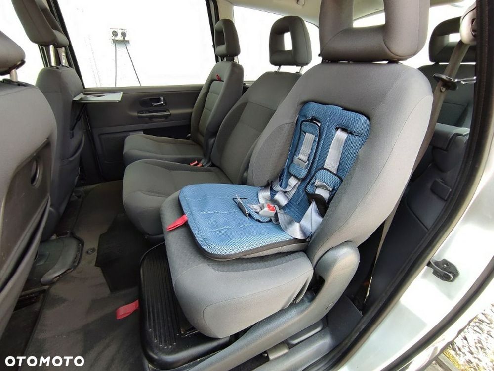 Volkswagen Sharan - 14