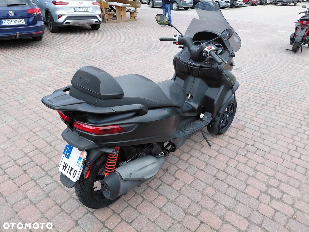 Piaggio MP-3 - 5