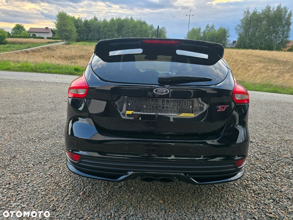 Ford Focus 2.0 EcoBoost ST mit Leder-Exclusiv-Paket - 8