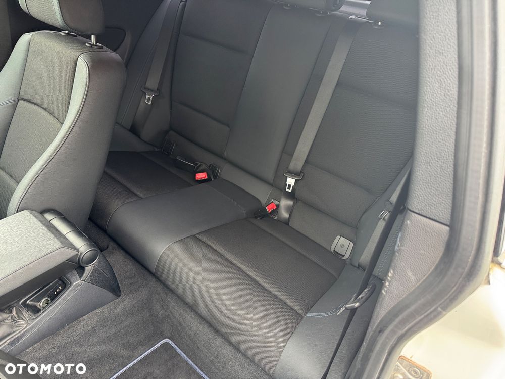 BMW Seria 1 118d DPF Edition Sport - 19