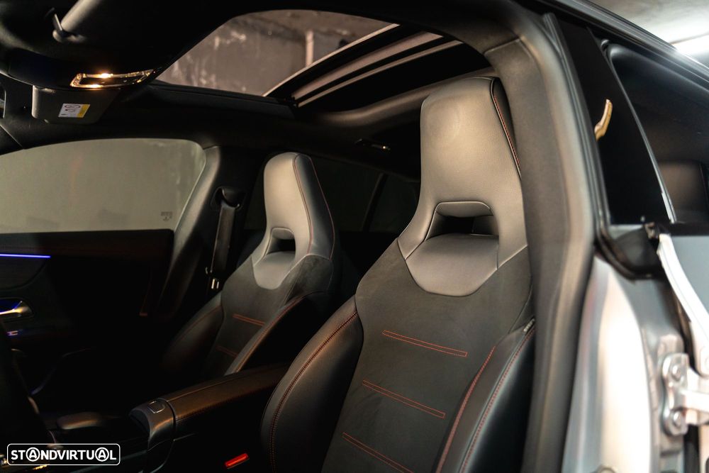 Mercedes-Benz CLA 250 e 8G-DCT AMG Line - 14
