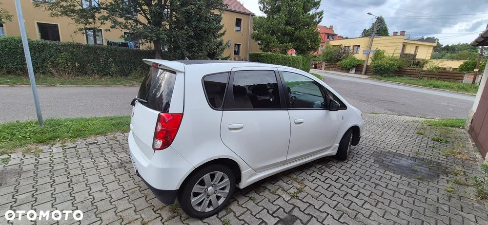 Mitsubishi Colt - 5