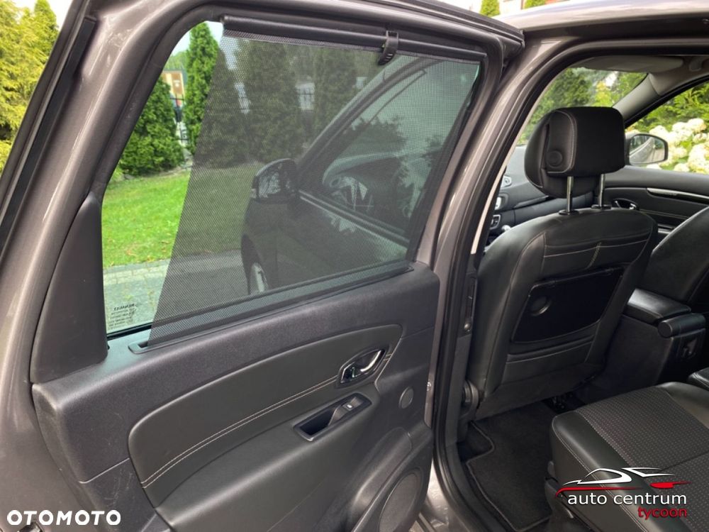 Renault Grand Scenic - 11