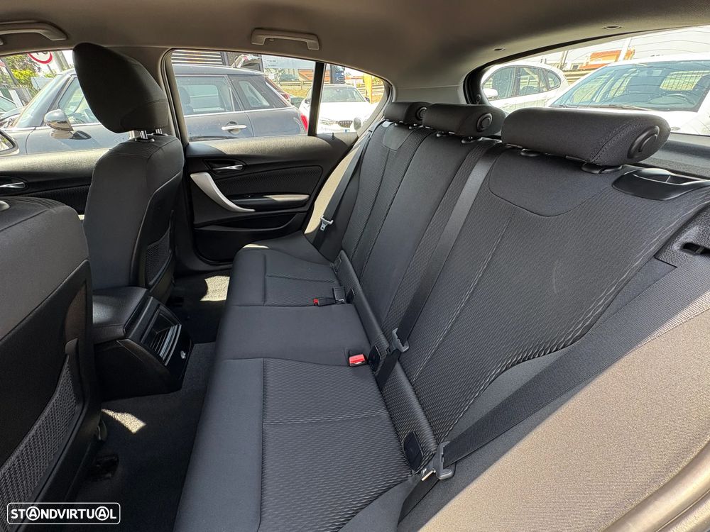 BMW 116 d EfficientDynamics Edition - 10