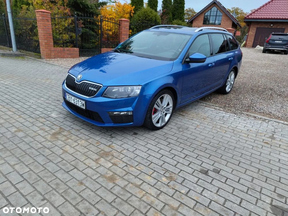 Skoda Octavia Combi 2.0 TDI RS - 28