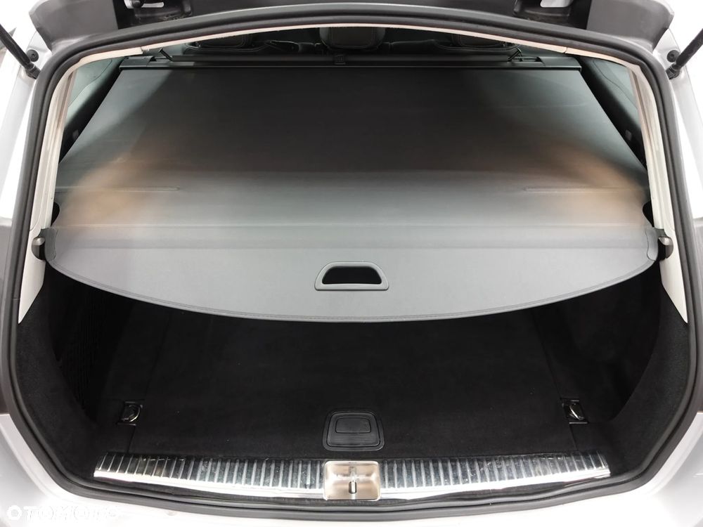 Mercedes-Benz Klasa E 220 d 9G-TRONIC - 24