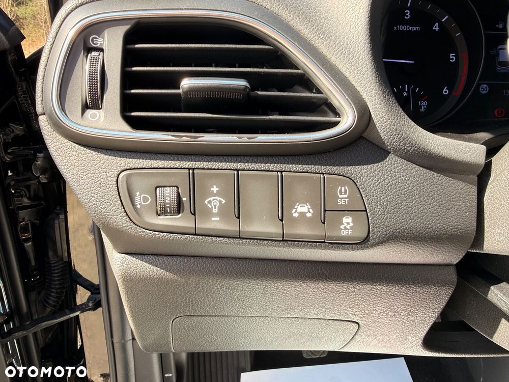 Hyundai i30 1.6 CRDI Prime - 12