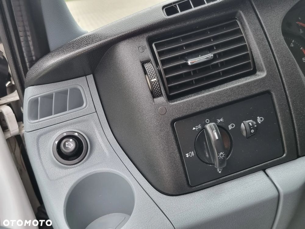 Ford Transit - 31