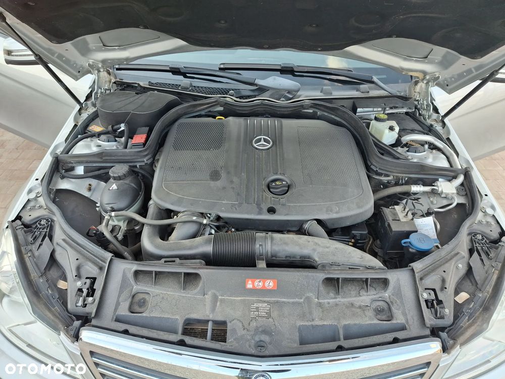 Mercedes-Benz Klasa C 220 CDI DPF BlueEFFICIENCY Edition - 23