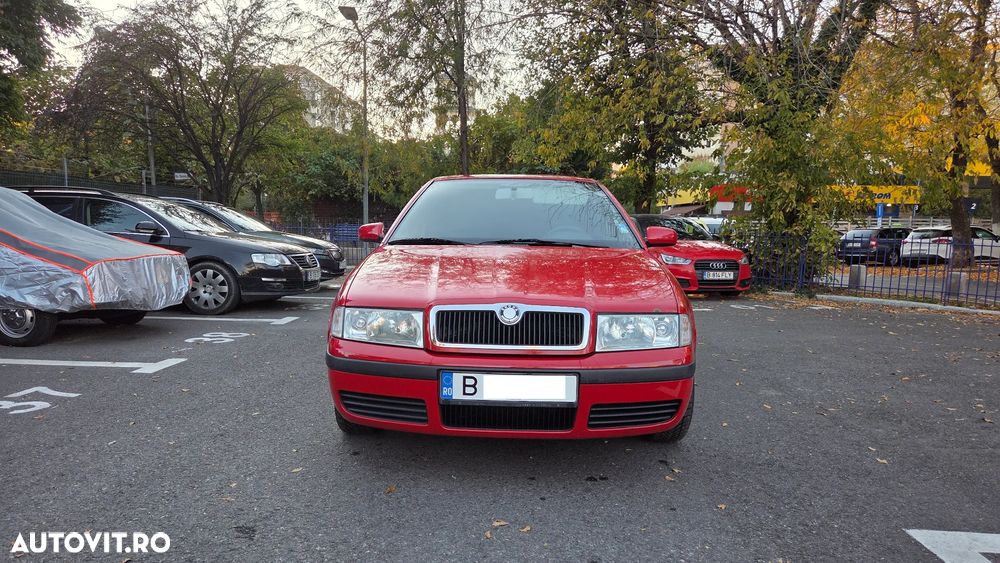 Skoda Octavia 1.6 Ambiente - 1