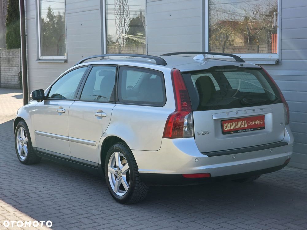 Volvo V50 2.0 Momentum - 12