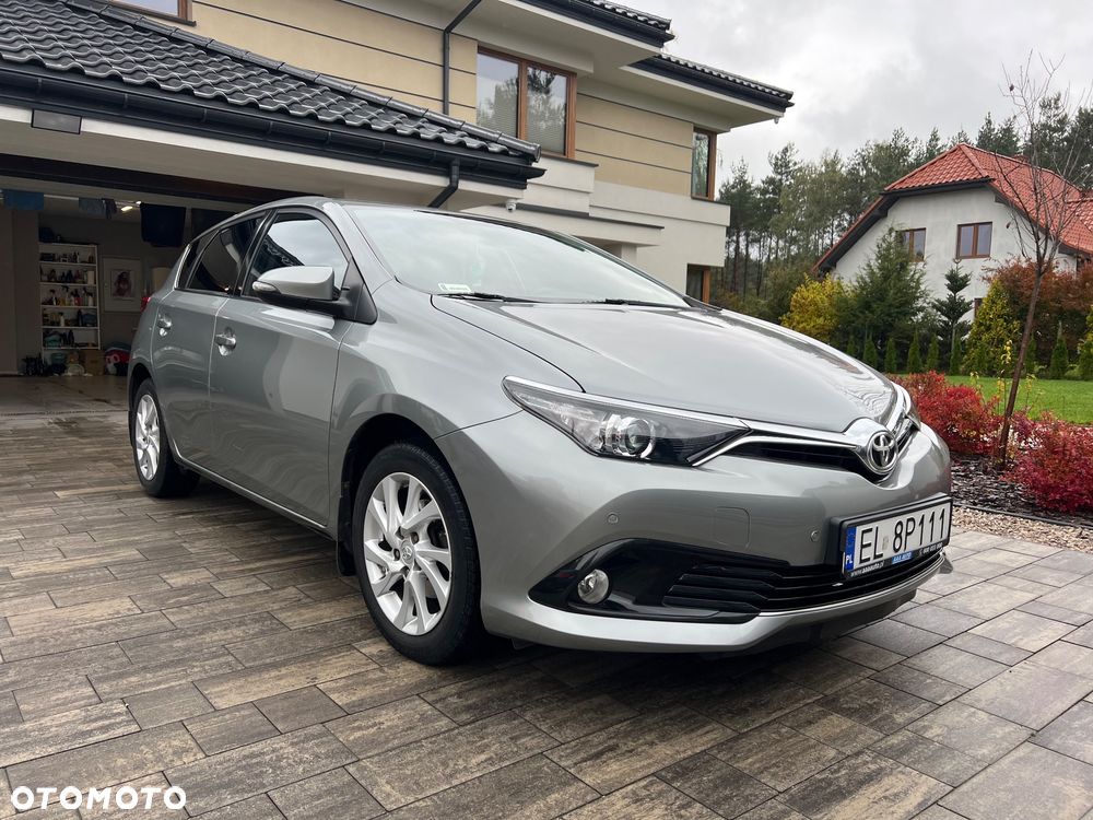 Toyota Auris 1.33 VVT-i Premium - 24