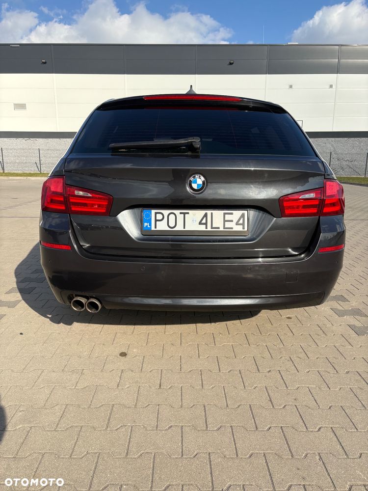 BMW Seria 5 525d xDrive - 5