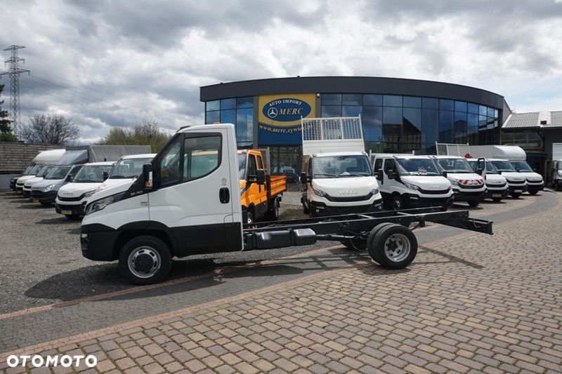 Iveco 35C15 skrzynia wywrotka żuraw HDS - 11