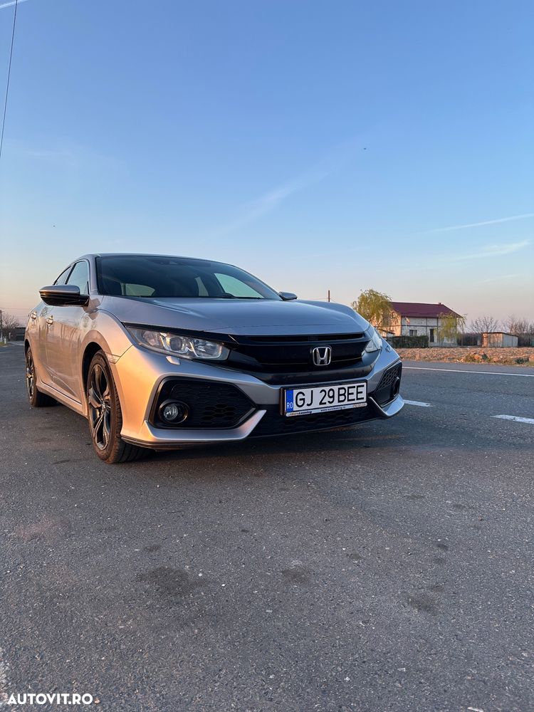Honda Civic 1.0 VTEC Turbo CVT Elegance - 4