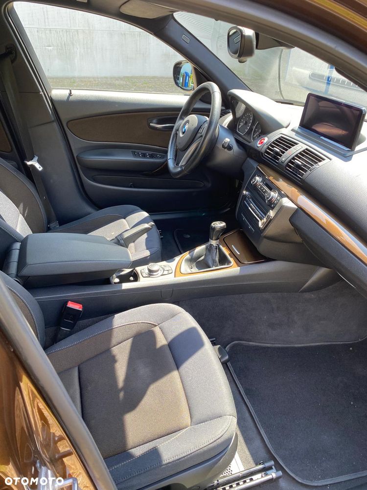 BMW Seria 1 118i - 16