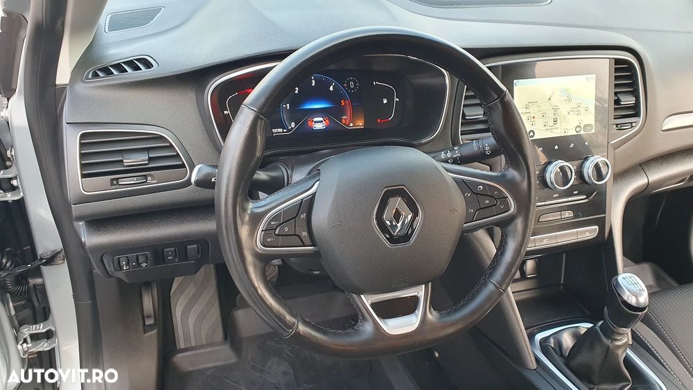 Renault Megane - 30