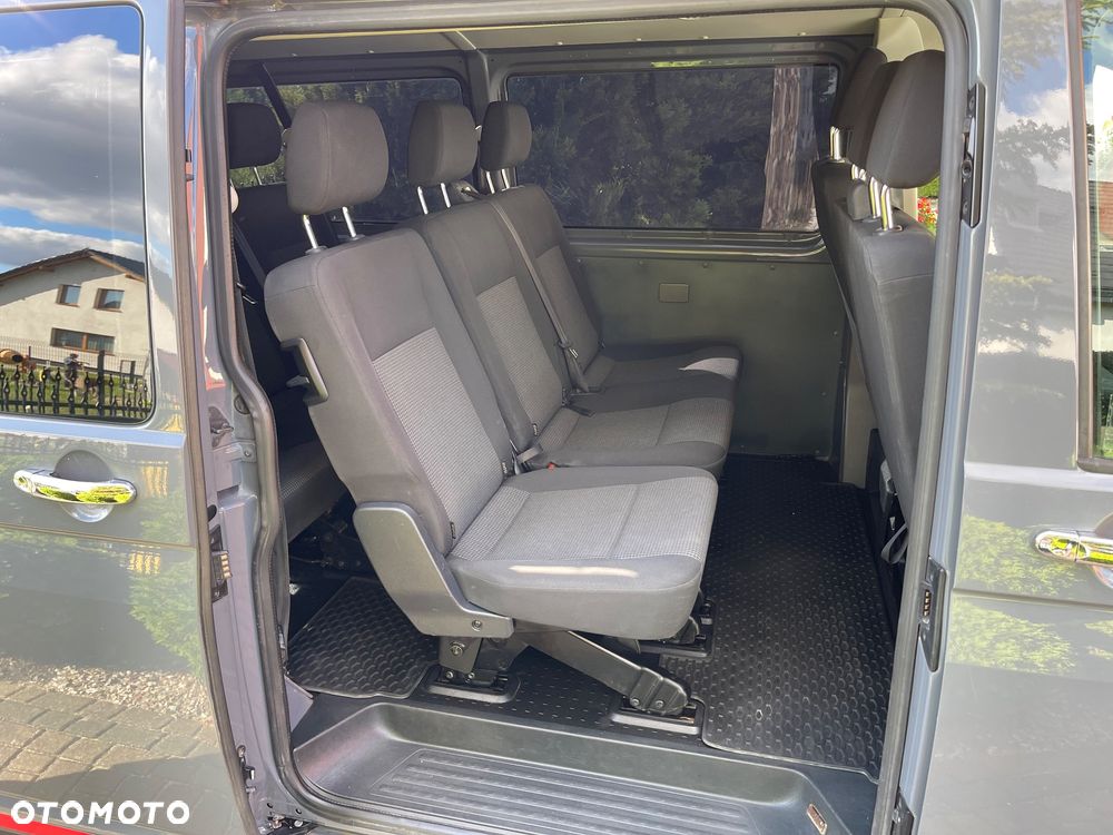 Volkswagen Transporter - 9