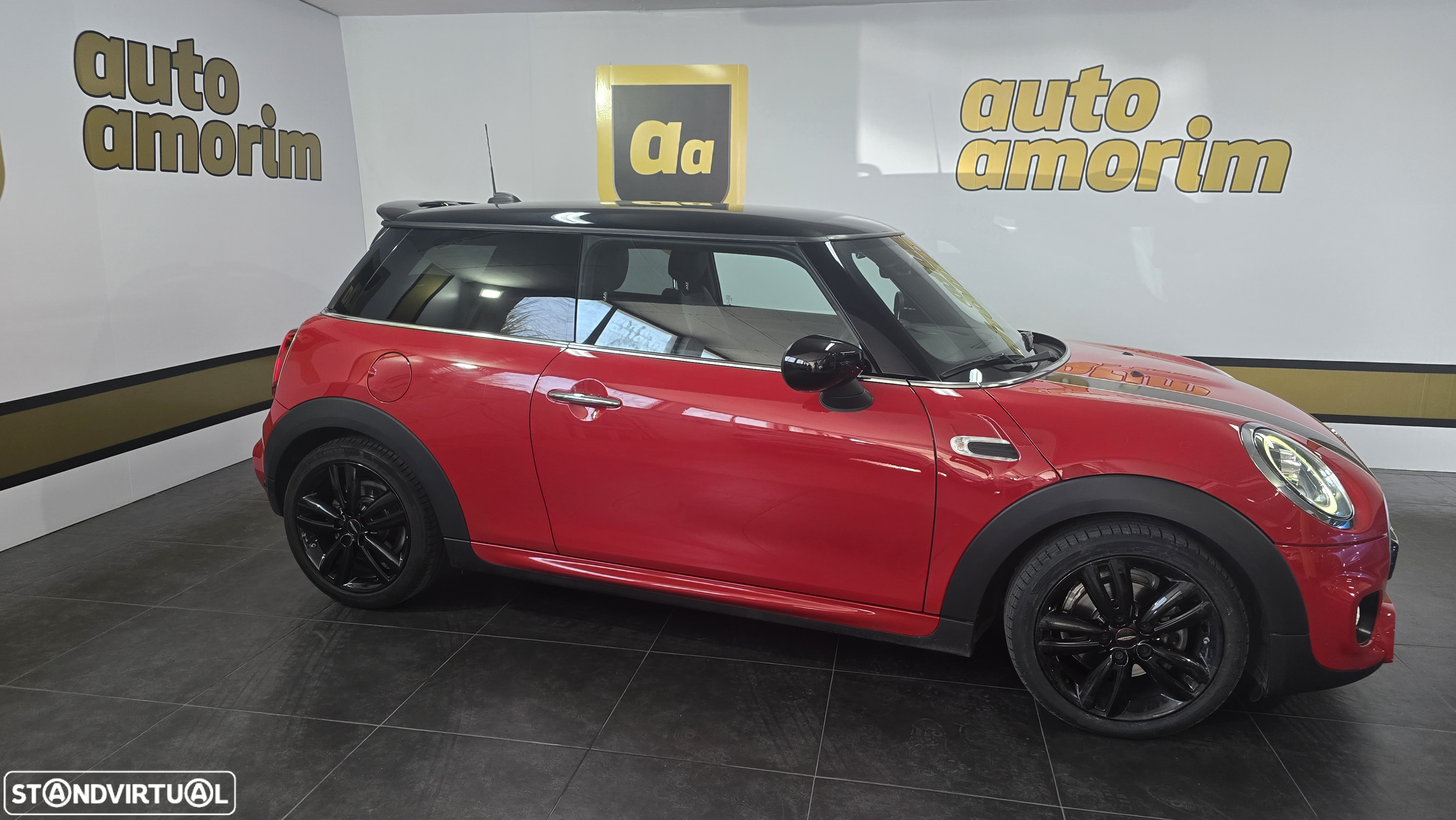 MINI 3 Portas Cooper Auto - 4