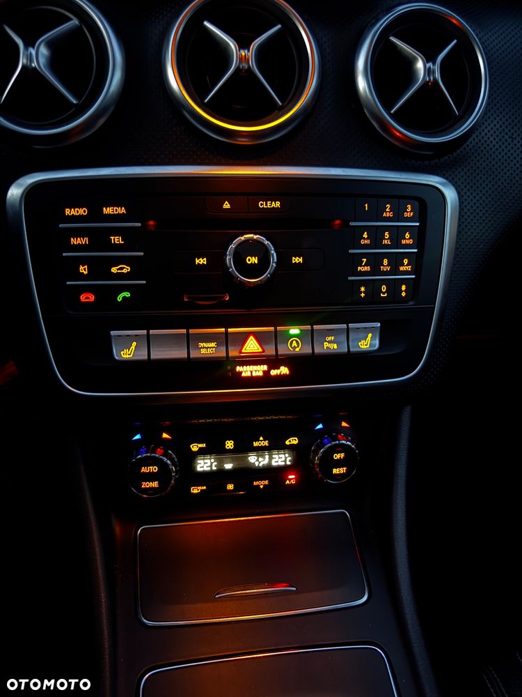 Mercedes-Benz Klasa A 200 d 4-Matic AMG Line - 12